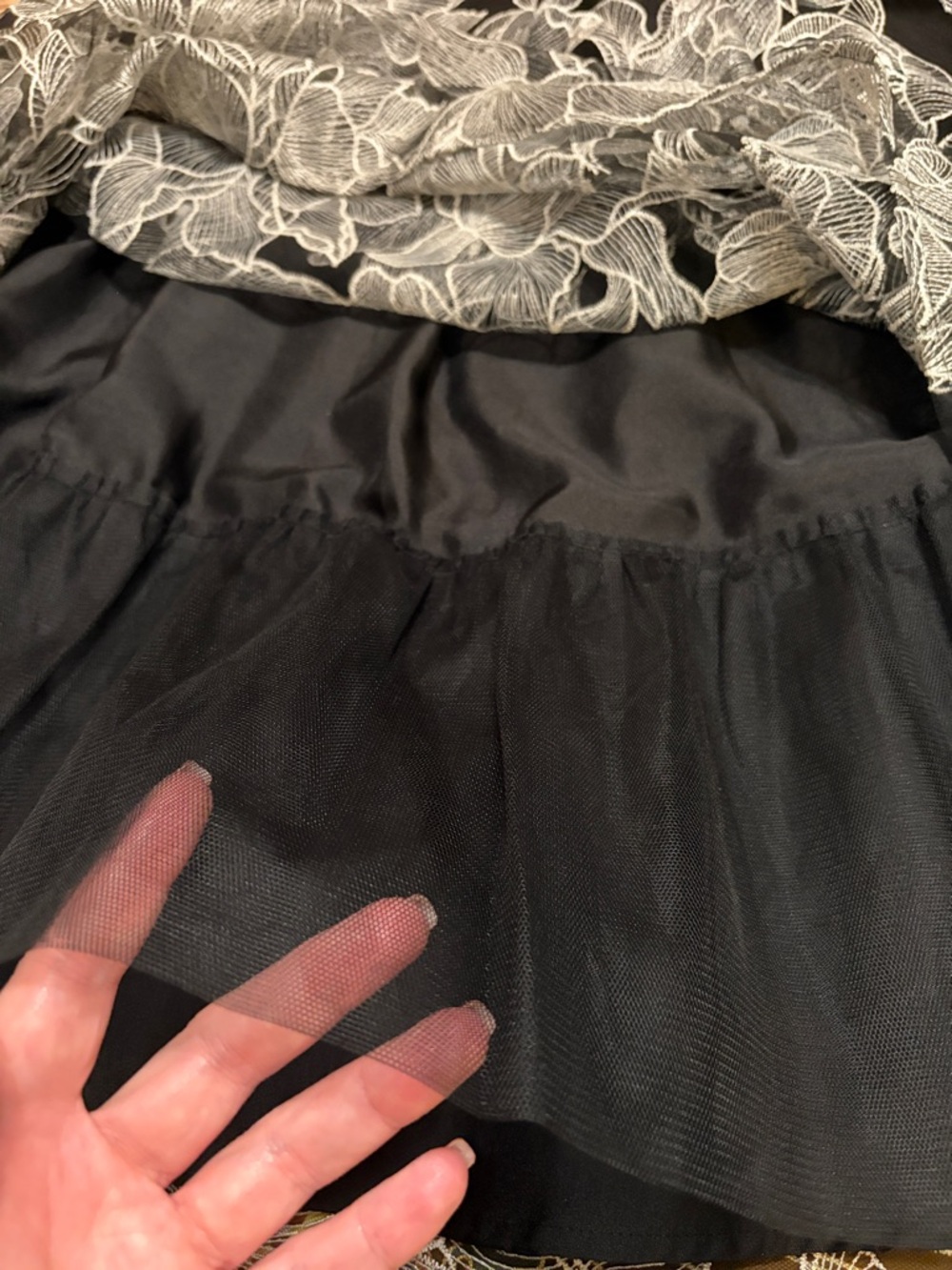 NWT White House Black Market Black and White Floral Midi Dress - Picture 7 of 7